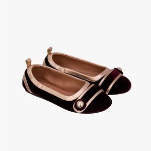 Zara NWT size 12.5 little girl buttoned ballet flats Limited Edition.